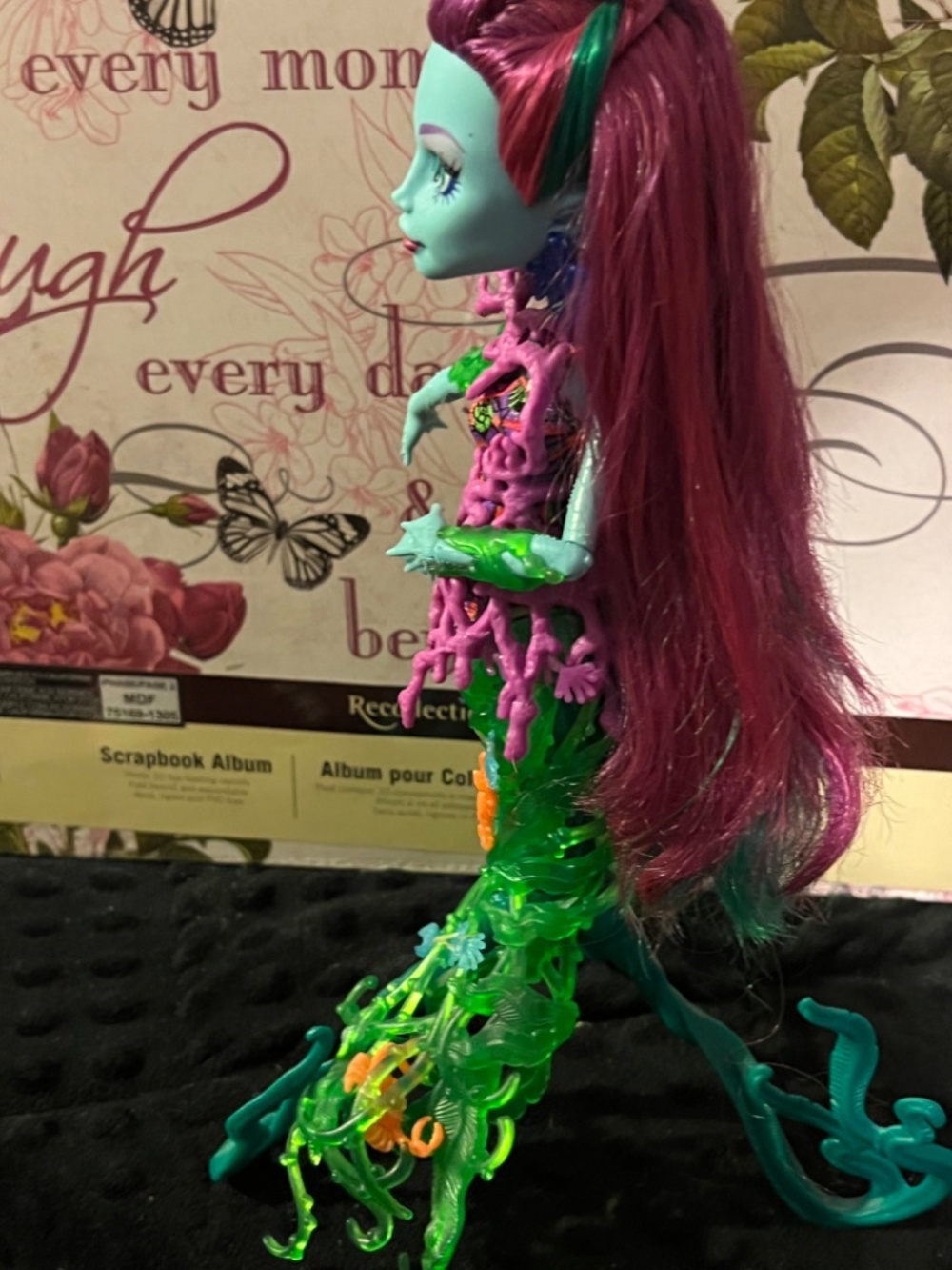 Posea Reef Monster High Doll - Picture 8 of 12